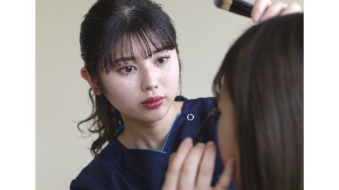 専門学校　富山ビューティーカレッジ 「美容師免許」プラス「専門資格取得」で目指せる職業が広がる