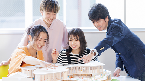 水戸日建工科専門学校 現役の建築士やデザイナーが直接指導！！