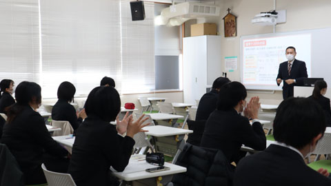 和歌山信愛大学 教師になるためのキャリア教育と「教師への道」