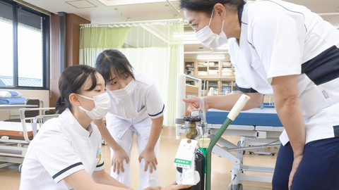 （専）京都中央看護保健大学校 「プラス1年」のカリキュラムで「プラスα」の学びが実現！【看護学科】