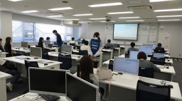 情報システム科の体験授業が受けられる!! 楽しみながら学校を知ろう!!
