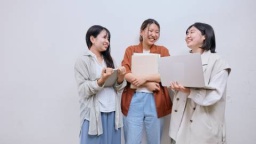 デザイン業界に興味がある方はこちら!