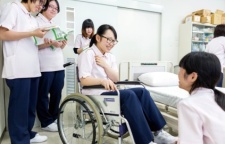 気になる分野を体験できる&先輩や先生と直接話して疑問を解消!