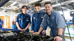 最短の2年間で「自動車整備士」になれる!
