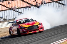 ドリフトドライバーの蕎麦切広大氏によるトークショーや、D1に関するイベント開催!!