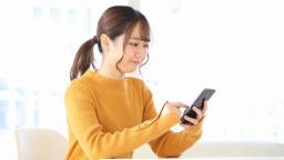 YouTubeで動画を見るだけ!24時間自宅から視聴できて便利♪