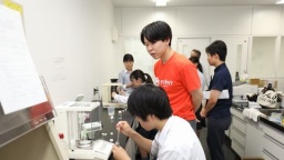 大学の研究室で探究にチャレンジ!