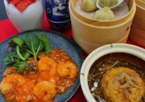 在校生と一緒に料理づくりを体験しよう!