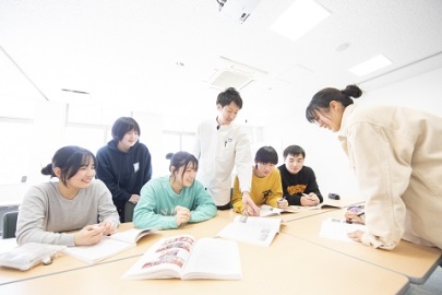 宮崎歯科技術専門学校 資格取得を徹底サポート