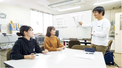 帝京科学大学 「教員になる」目標を確実にする『教職センター』
