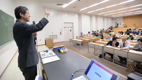 東京薬科大学　生命科学部 新たな取り組み「社会参加型能動学習（産学協同PBL講座）」