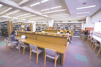 清泉女子大学 図書館