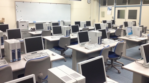 羽陽学園短期大学 情報処理演習室