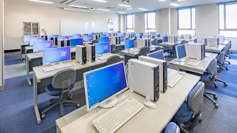 近畿コンピュータ電子専門学校 最新の施設・設備が整った充実の学習環境