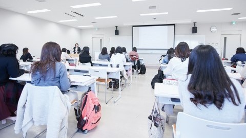 神奈川衛生学園専門学校 社会人キャリアチェンジサポート制度