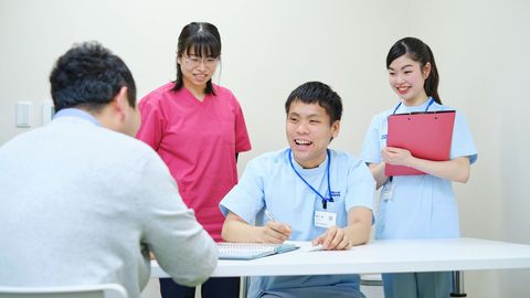 日本福祉大学中央福祉専門学校 日本福祉大学付属クリニック「さくら」で身につく実践力