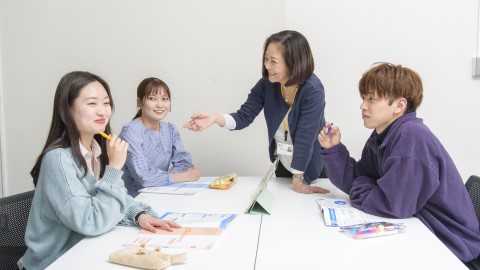金沢学院短期大学 短大生活を見守る「クラス担任」制度
