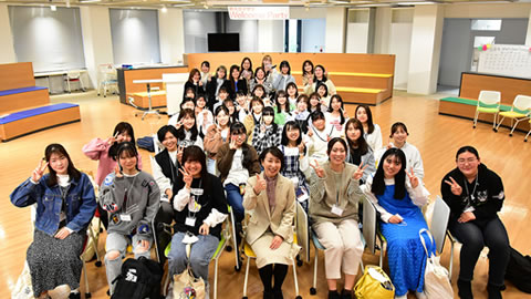 広島経済大学 こまち会（女子学生会）