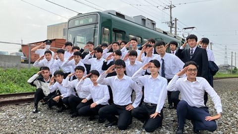 大阪鉄道・観光専門学校 鉄道業界との強いキズナと多彩な課外活動、成果発表で鉄道のプロへ