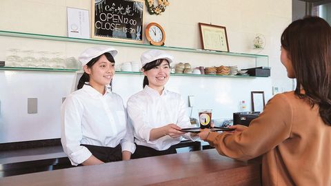 京都光華女子大学 学生たちが企画・運営する和カフェ「光庵」