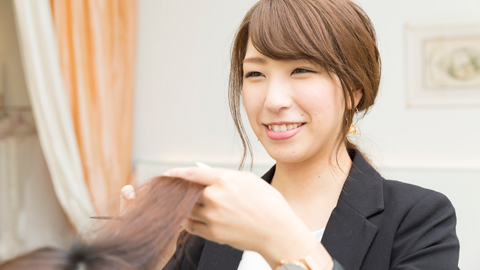 札幌ブライダル＆ホテル観光専門学校 ブライダルの勉強をしながら美容師免許の取得も目指せる！