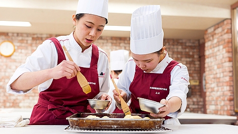 東海調理製菓専門学校 毎日実習、豊富な実習量で腕を磨く