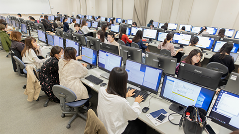 東京女子大学 AI・データサイエンス教育プログラム