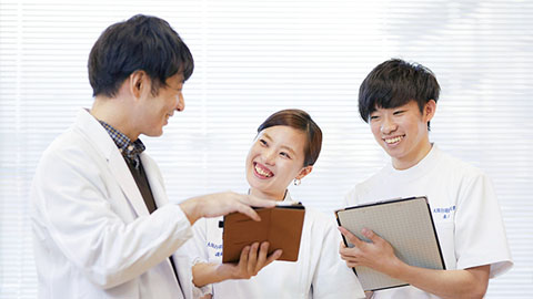 大阪行岡医療大学 万全の試験対策で、理学療法士（国）の合格をめざします。