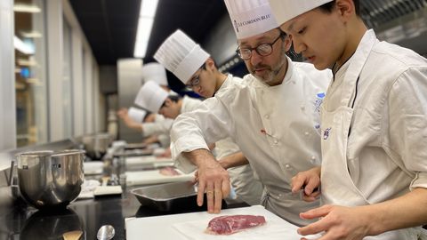 東京山手調理師専門学校（日本料理・フランス料理・イタリア料理・中国料理・製菓・カフェ） 全員参加の海外研修！憧れのフランスやイタリアで料理を学ぶ