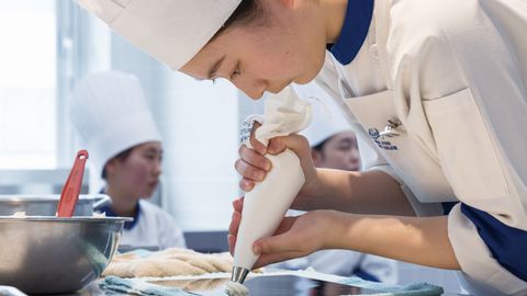 国際フード製菓専門学校 本校独自の習熟度性と個別指導