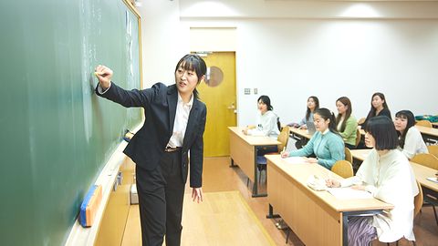 フェリス女学院大学 教職取得に親身なサポート