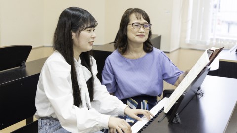 大阪こども専門学校 ピアノ初心者でも安心!