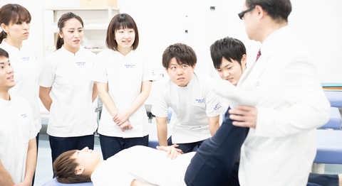福岡天神医療リハビリ専門学校 充実のサポートで学生を応援します!