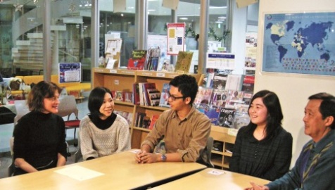獨協大学 英語以外にも世界の14言語が学べる