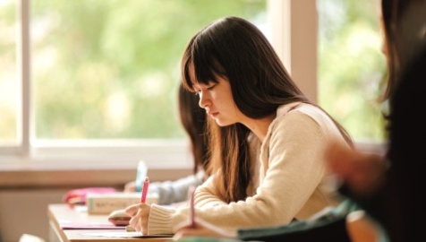 獨協大学 奨学金制度〈獨協大学学部奨学金〉