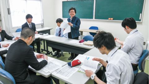 城西大学 教員を目指す人を支援