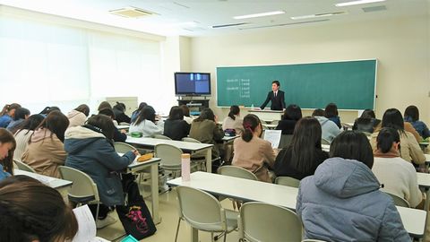 川口短期大学 採用試験・資格取得に向けた全35講座を学内にて無料開講