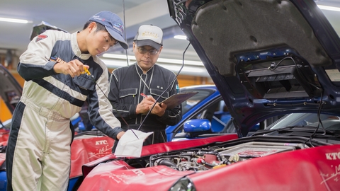 東京自動車大学校 TAUS検定