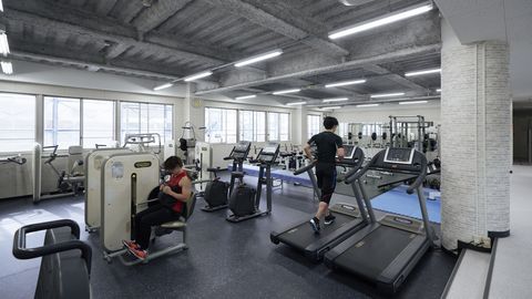 東日本医療専門学校 プロ仕様のトレーニング設備が充実!