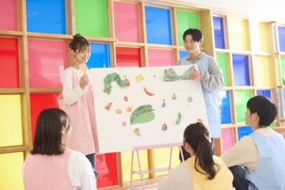新潟こども保育カレッジ ピカピカのキレイな校舎を見てみよう!
