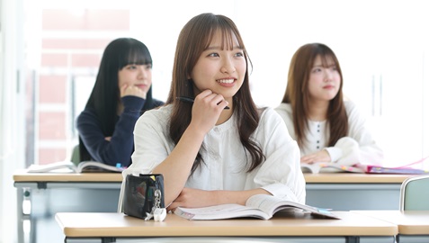 葵メディカルアカデミー 1、基礎から学べる充実したカリキュラムと経済的負担の少ない学費