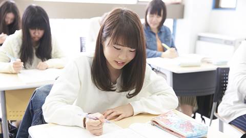 慈恵歯科医療ファッション専門学校 本校独自の学費サポート制度が充実!