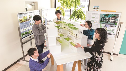 摂南大学 きめ細かな少人数教育を実践