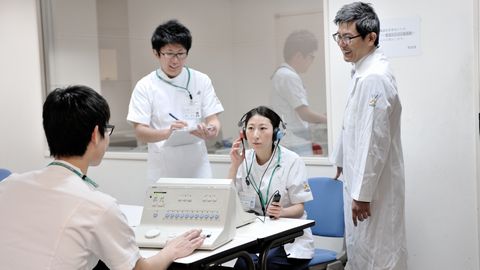 多摩リハビリテーション学院専門学校 人とのコミュニケーションを支援する言語聴覚士を目指して!