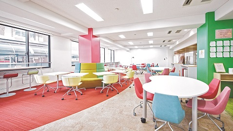 京都光華大学 学習ステーションと学習支援スタッフ「ピア・サポーター」