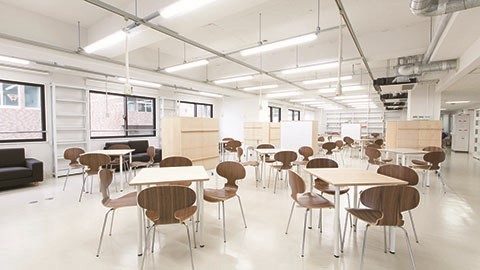 京都光華大学 自学自習ができる環境「コモンズ」