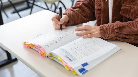 大阪工業技術専門学校 徹底的に「資格取得」をサポート
