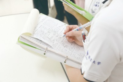 修文大学 地域で活躍できる、高い専門性と豊かな人間性を養い、チーム医療の要となる看護師を育成