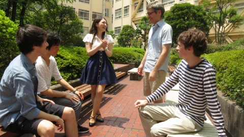 上智大学 グローバル社会に対応する教養教育 ~学外機関との連携も次々と~
