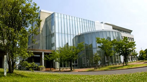 豊橋創造大学短期大学部 図書館